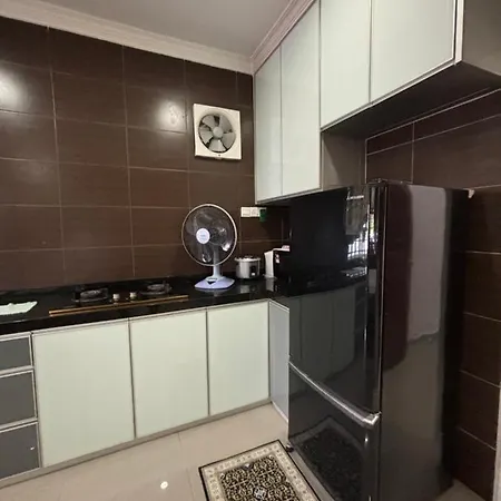 Embun Selasih Homestay Pasir Gudang Exterior photo