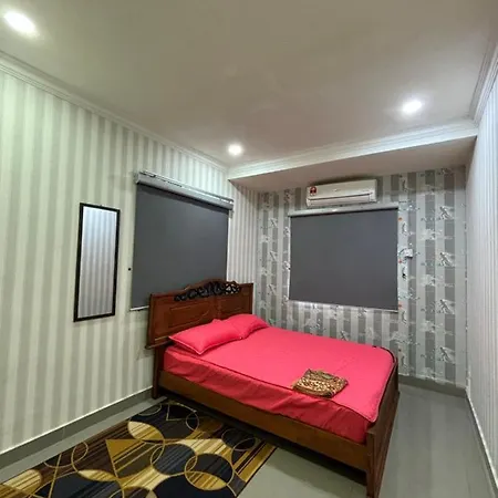 Embun Selasih Homestay Pasir Gudang Exterior photo